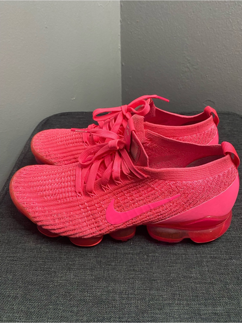 Nike Air VaporMax Flyknit 3 - Triple Pink - Picture 4 of 7